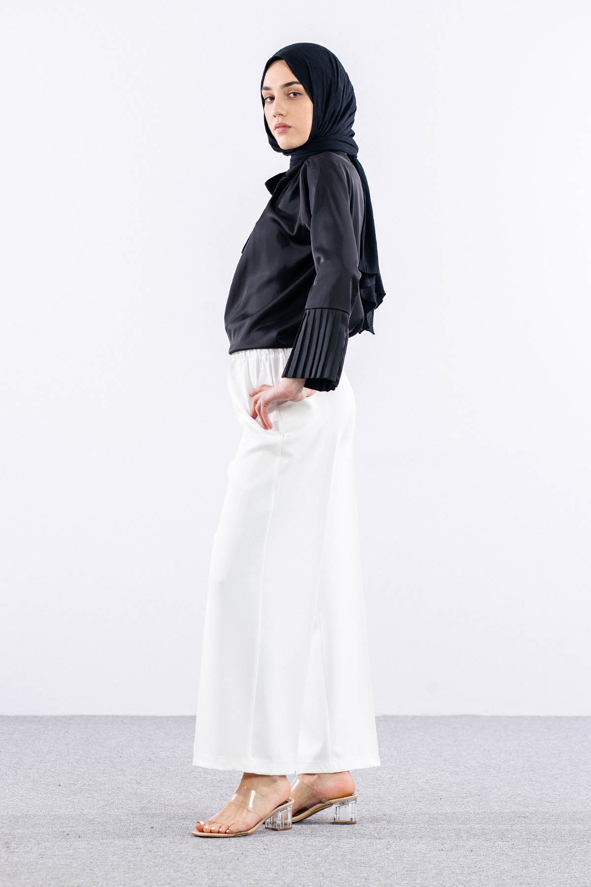 002 Pantolon 40-50 - Ekru  - - 2