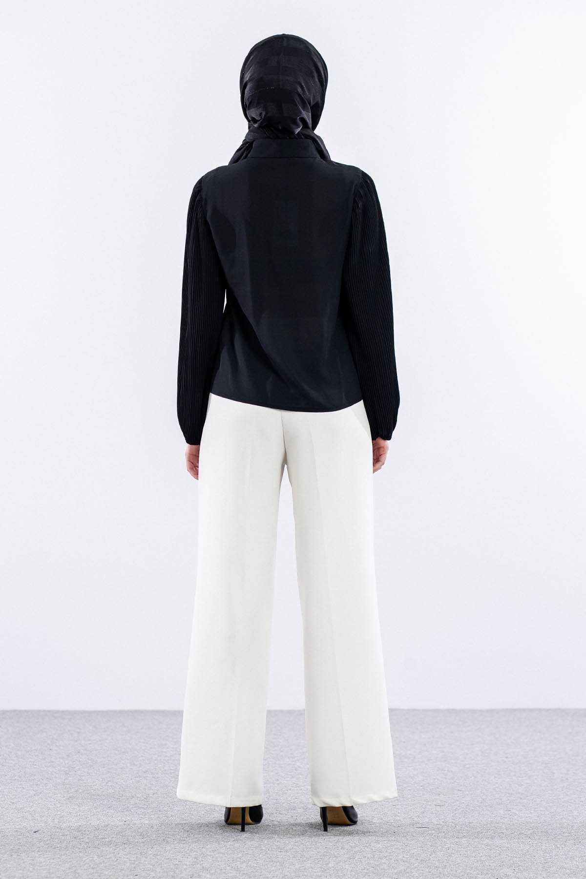 0100  Gömlek 38-44 - Siyah - 4