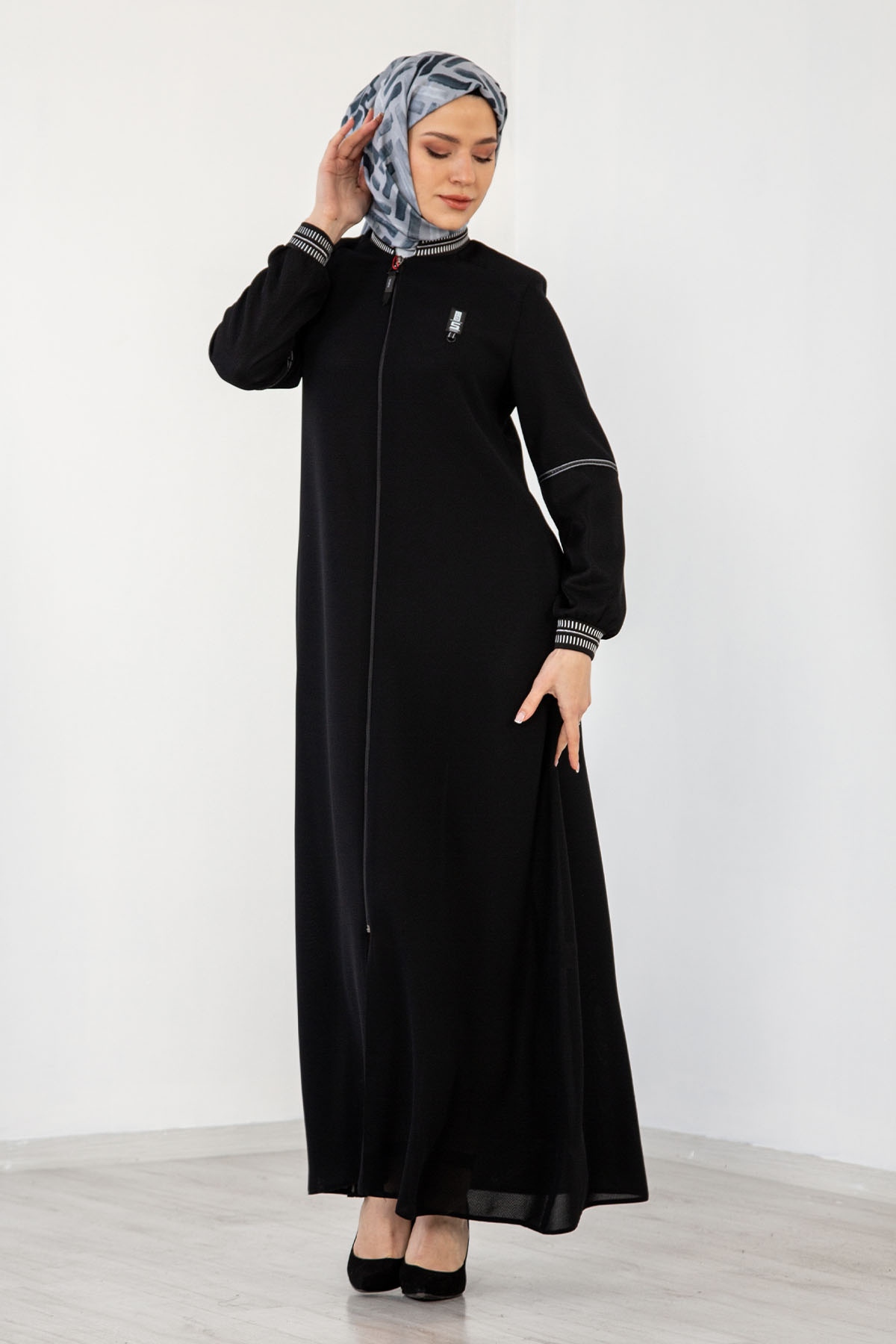 1018 Ferace 38-44 - Siyah_beyaz - 3