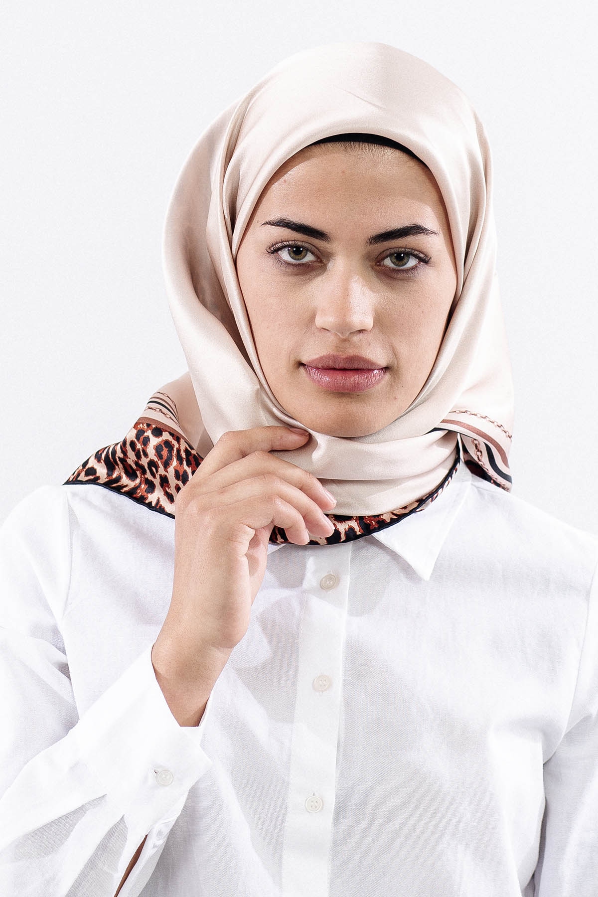 10748 İpek Eşarp Leo - Krem_kahve - 1