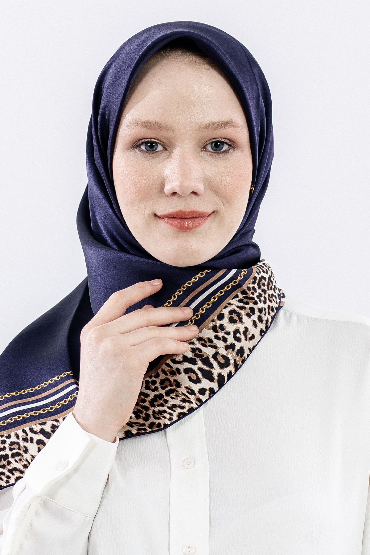 10748 İpek Eşarp Leo - Lacivert - 1