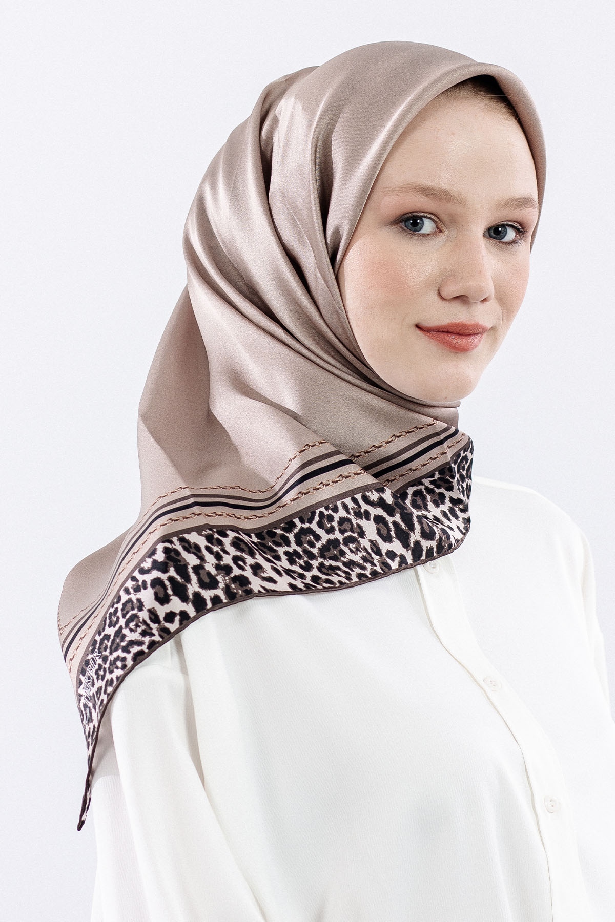 10748 İpek Eşarp Leo - Vizon - 2