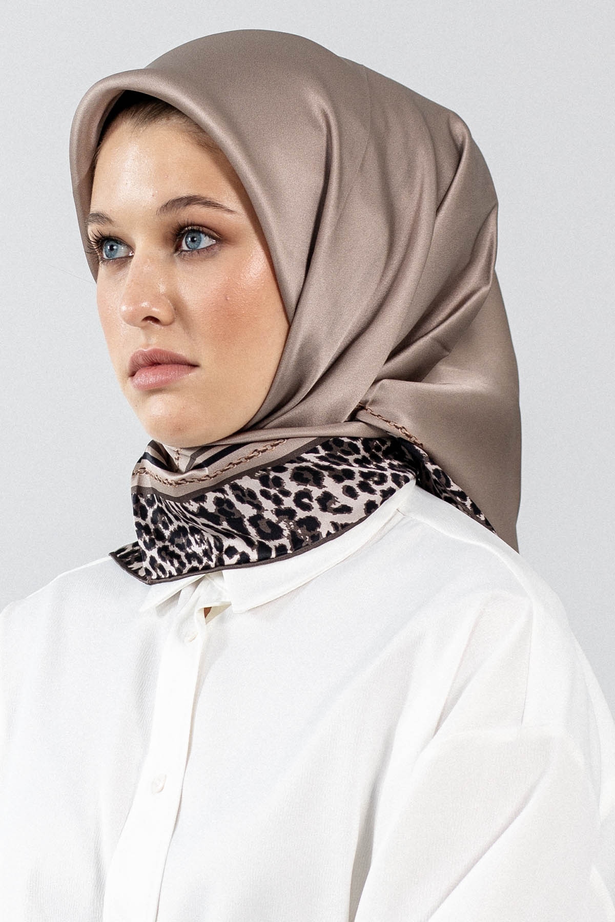 10748 İpek Eşarp Sura - Vizon - 1