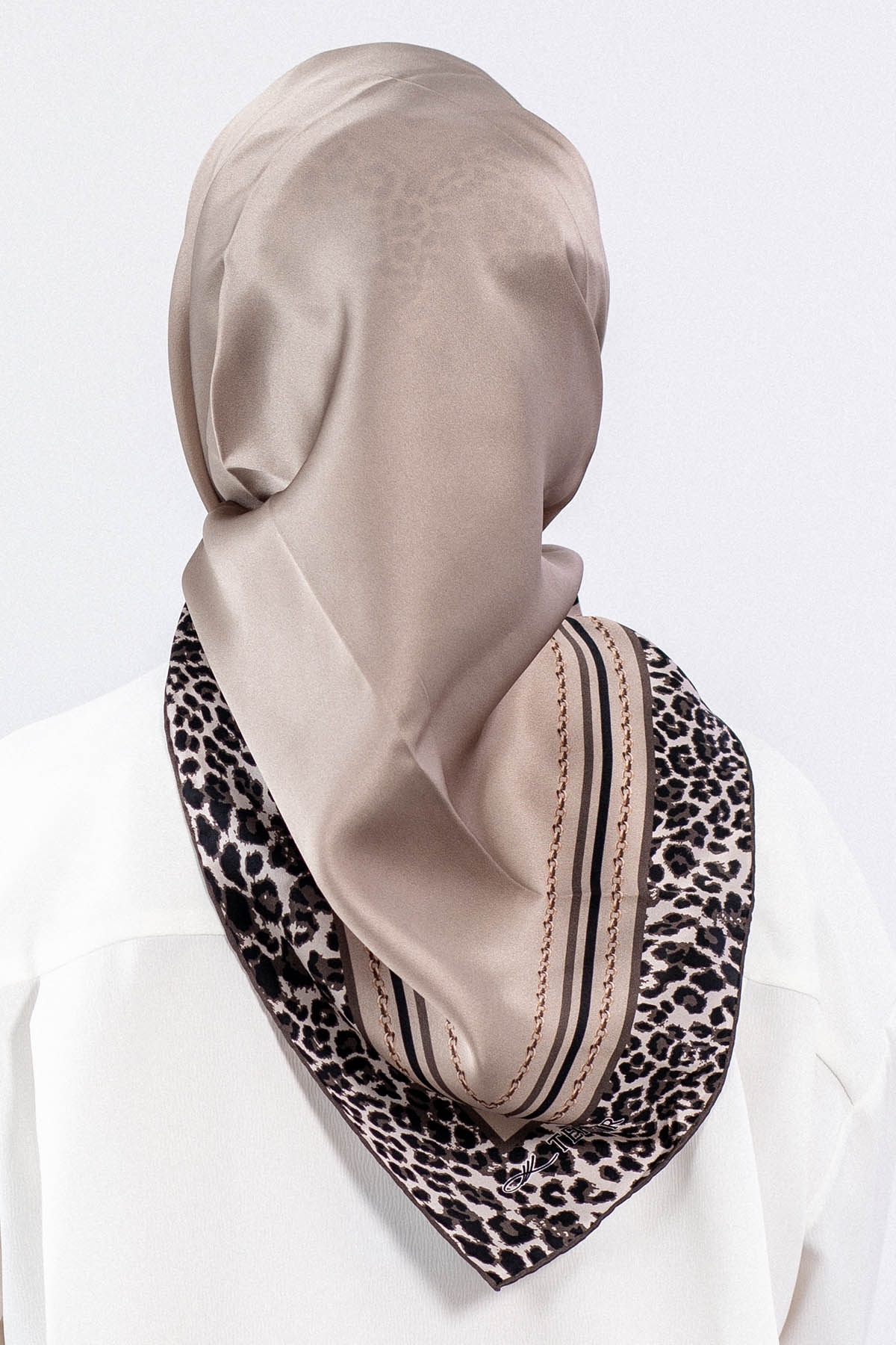 10748 İpek Eşarp Sura - Vizon - 3