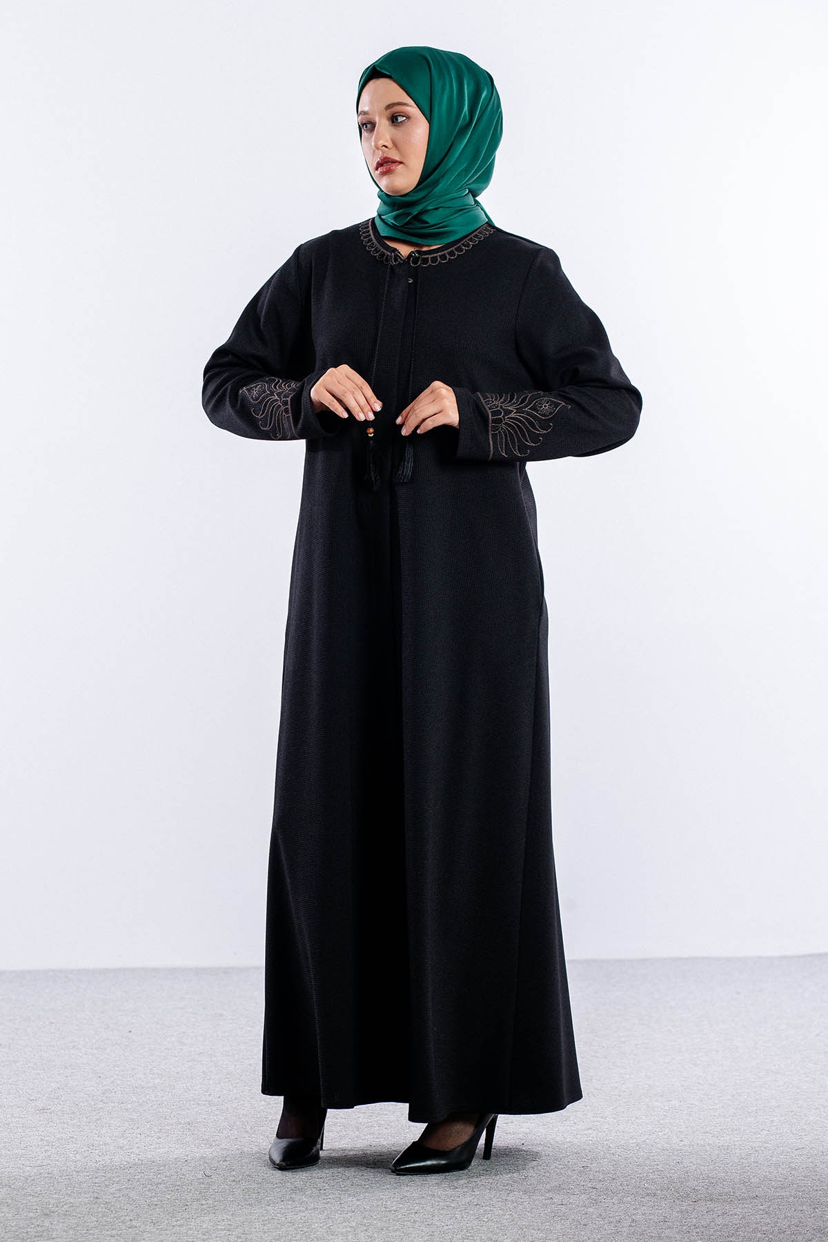 1075 Ferace 46-56 Sakine Luna Kis - Siyah - 1