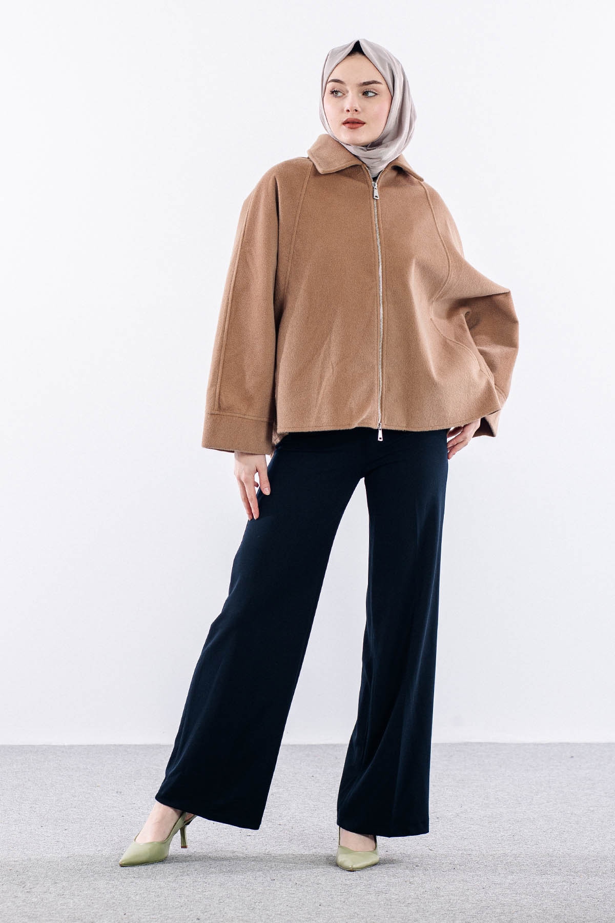 1215-00 Kisa Triko Ceket Tek - Camel - 2