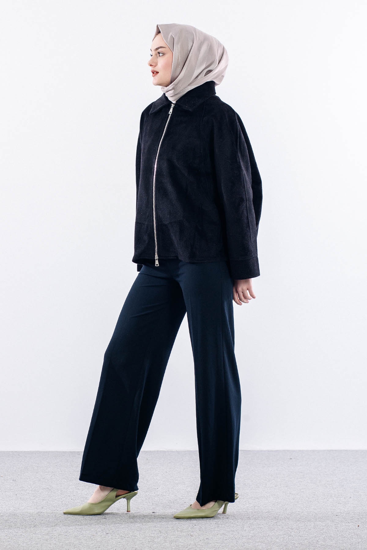 1215-00 Kisa Triko Ceket Tek - Siyah - 3