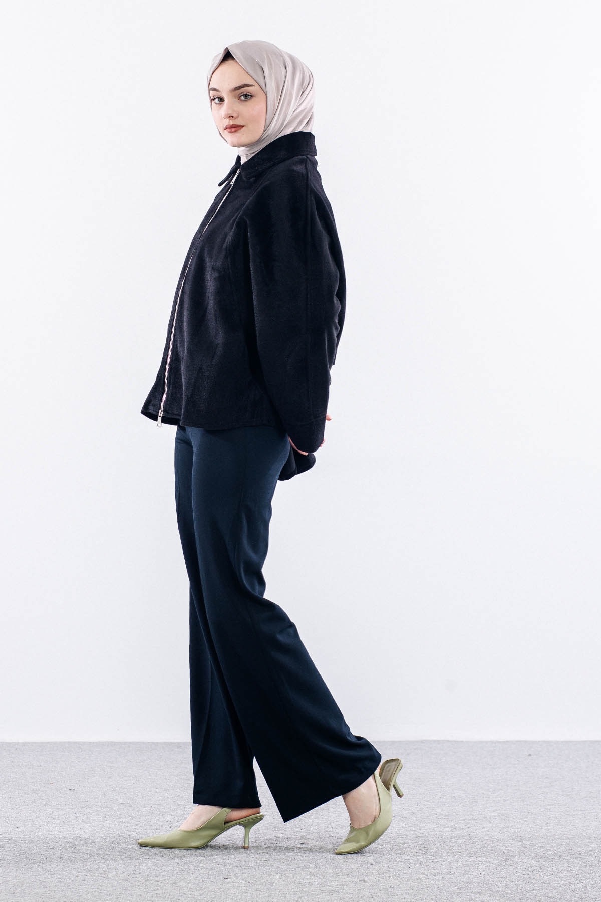 1215-00 Kisa Triko Ceket Tek - Siyah - 4