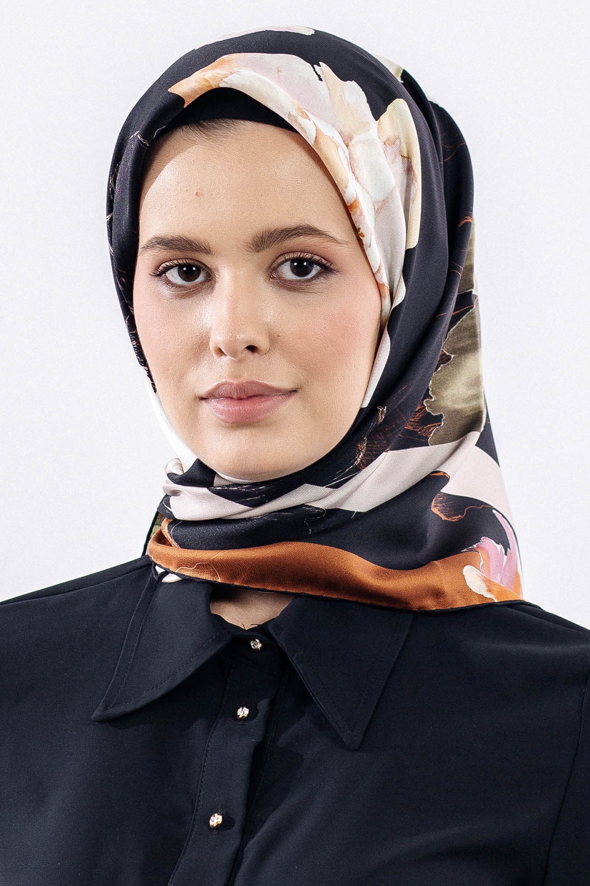 12511 İpek Eşarp Tvıl Dokuma 90*90 - Siyah_krem - 1