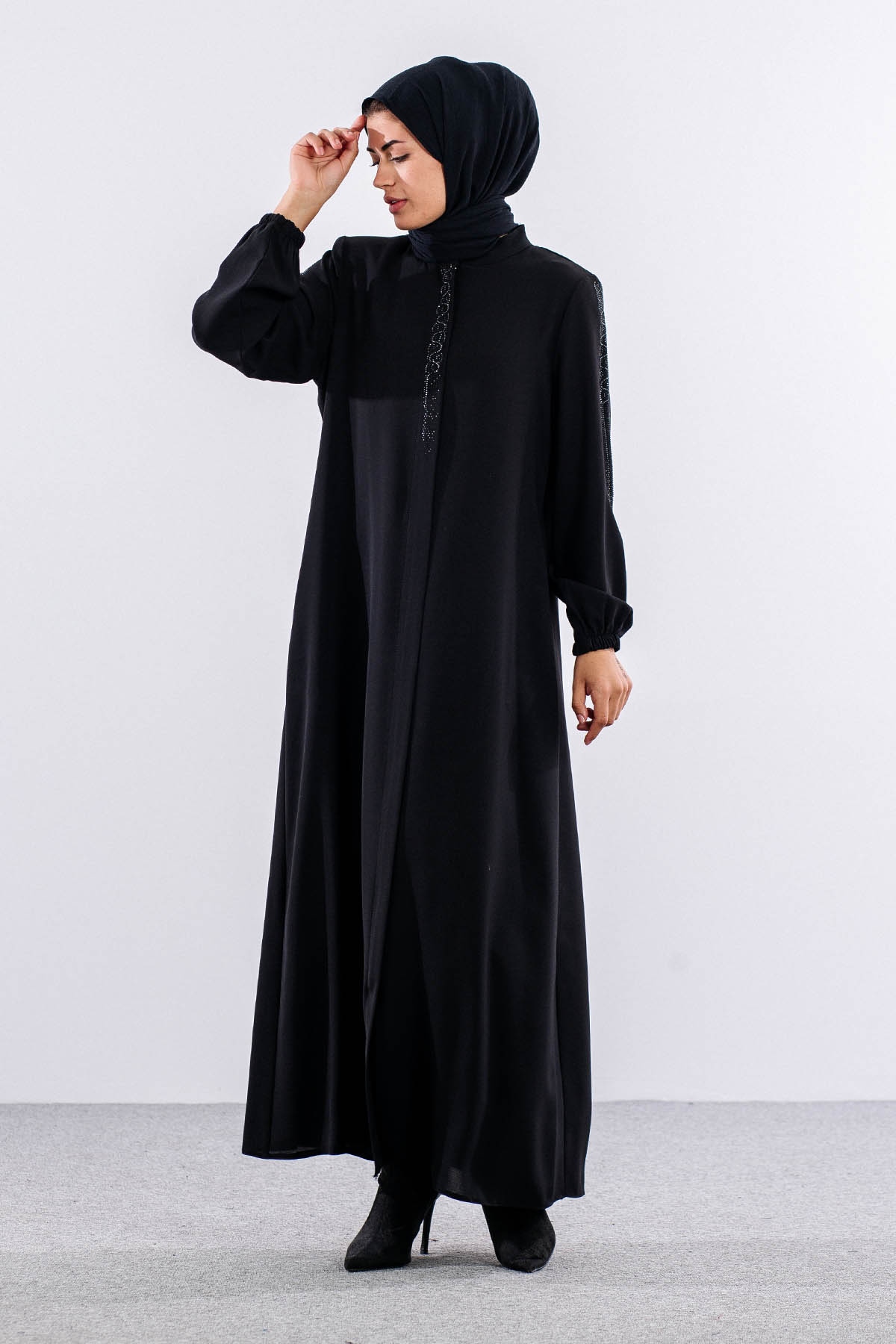 126 Ferace 44-54 ön Tas Detay - Siyah - 1