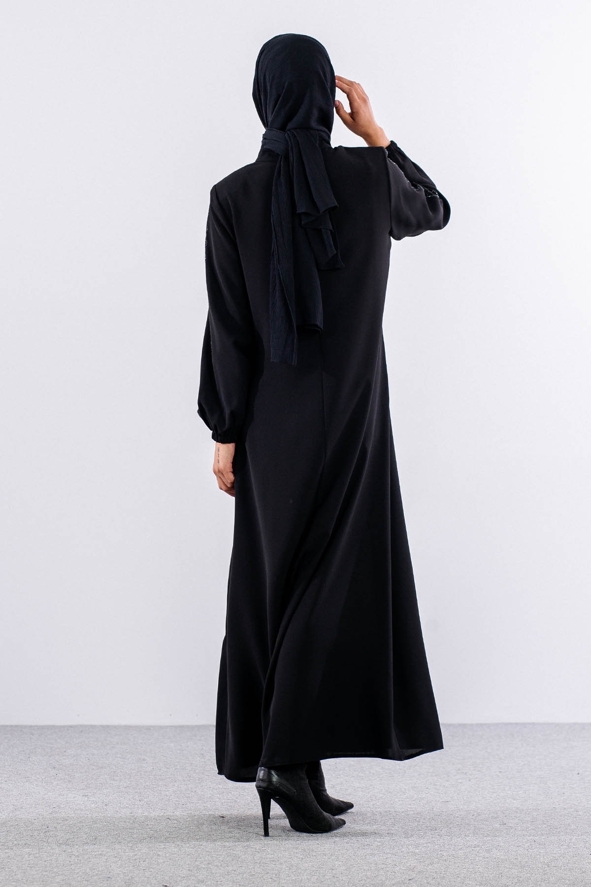 126 Ferace 44-54 ön Tas Detay - Siyah - 4