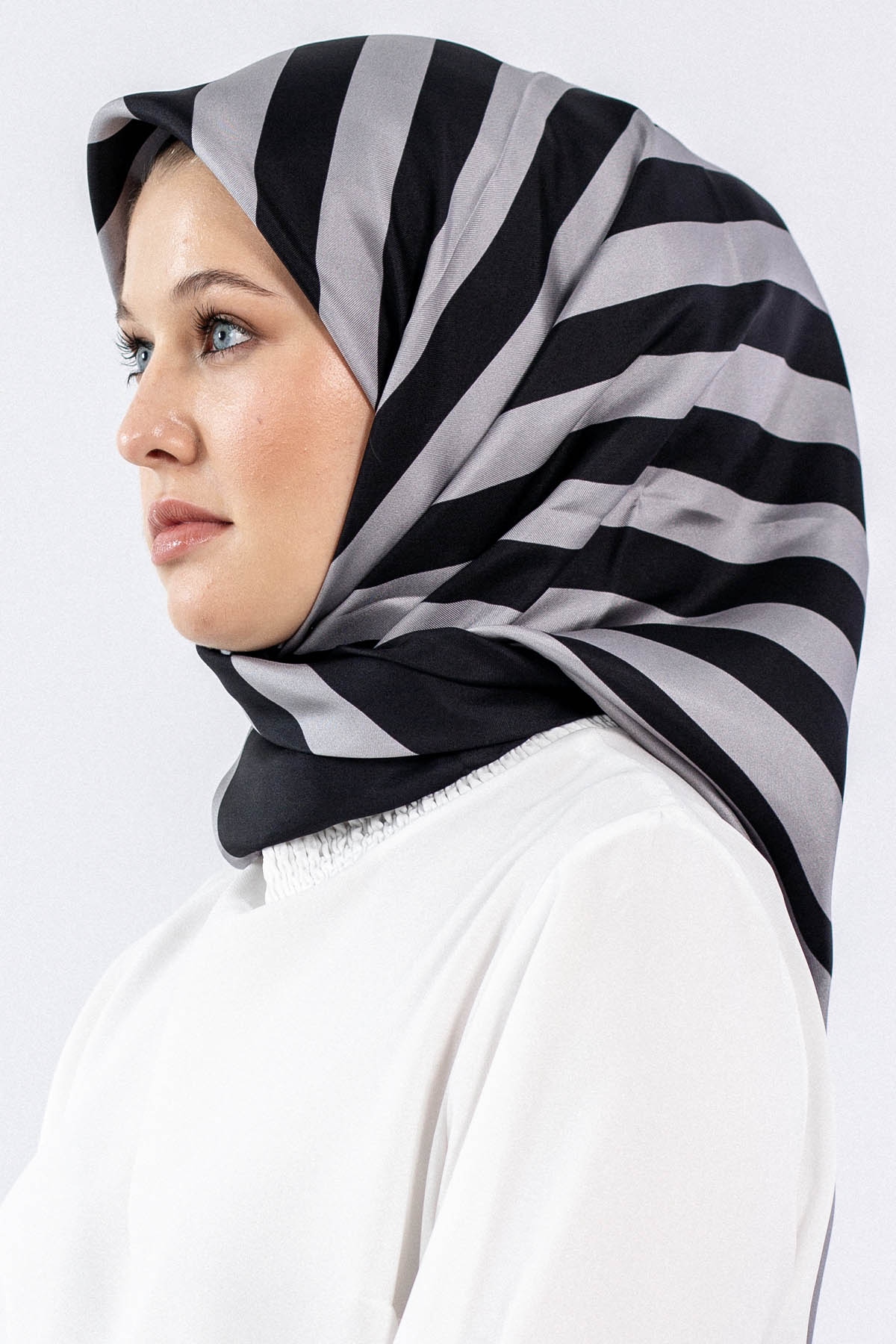 12783 İpek Eşarp Tvil - Gri_kirmizi - 1