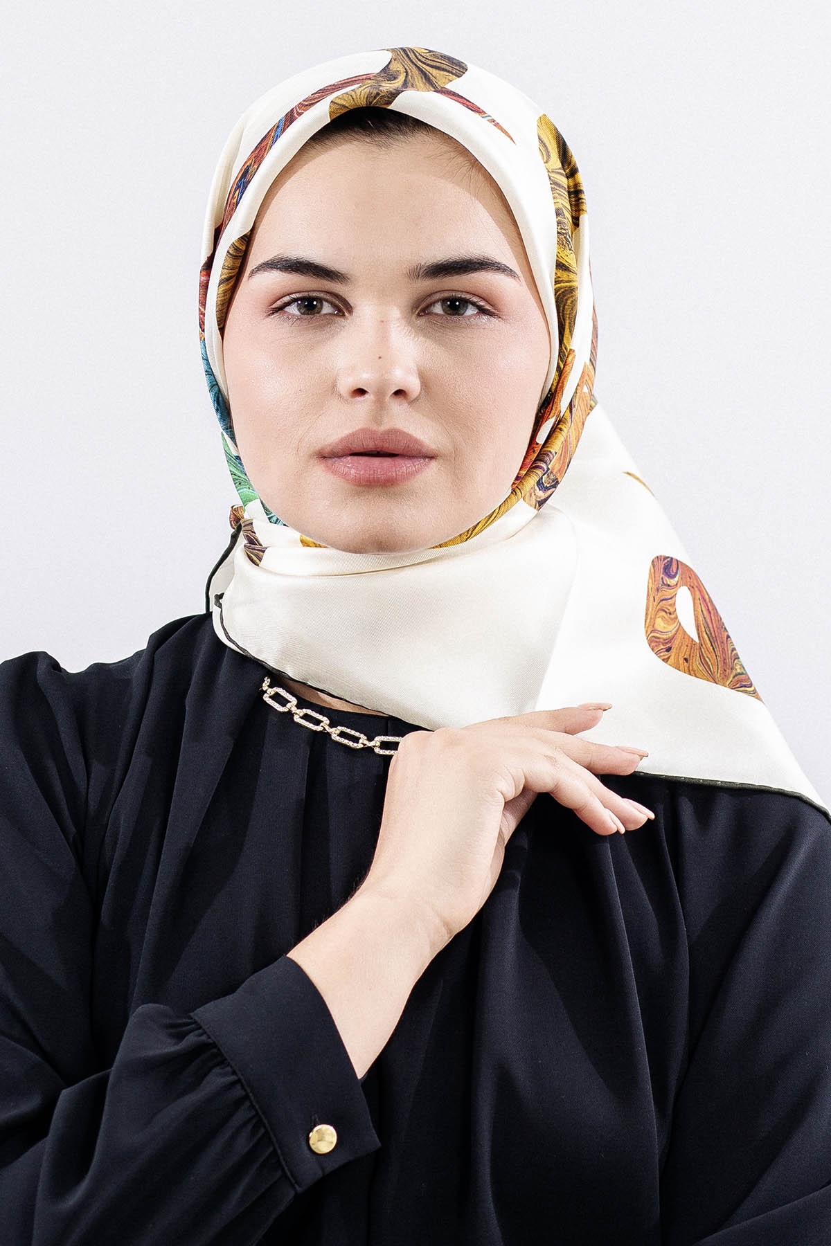 157 İpek Eşarp 90*90 Vav Desen - Haki - 1