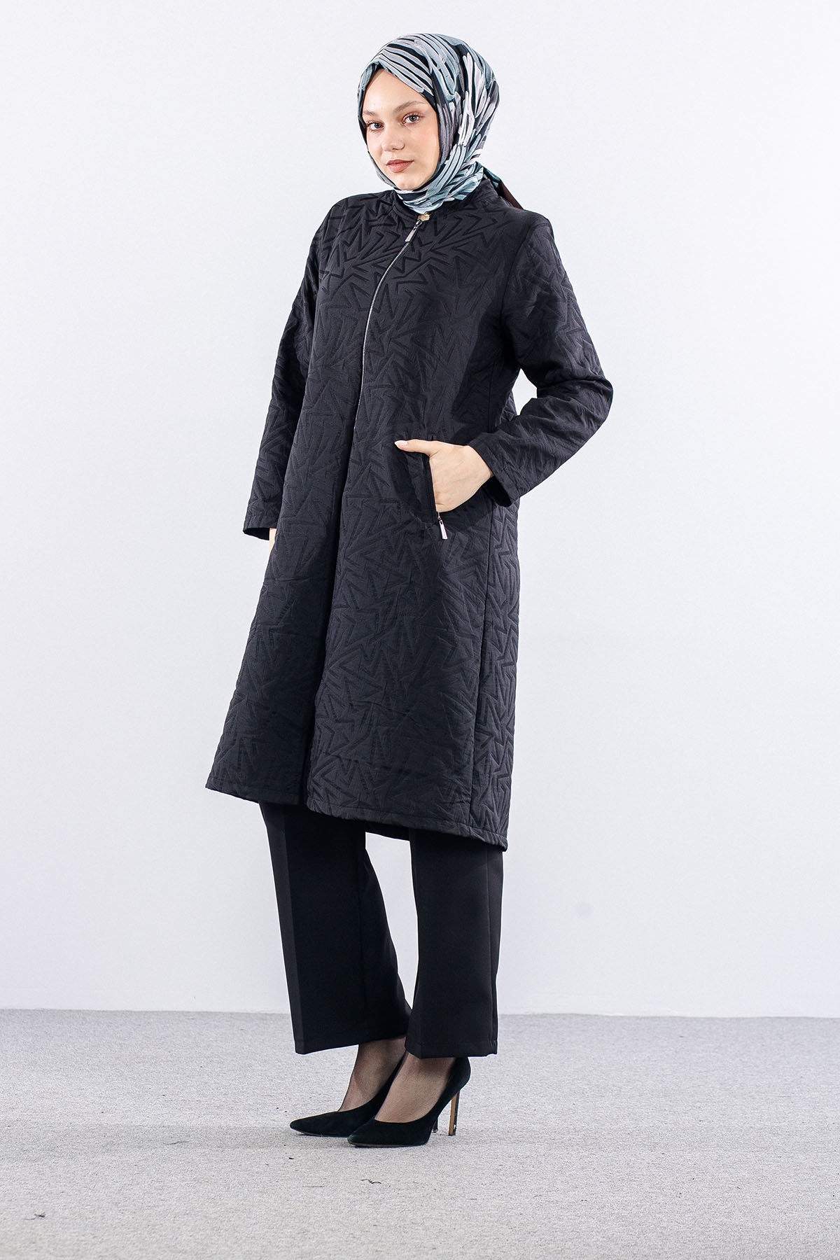 1775 A.boy Kaban 46-52 Kapitone - Siyah - 1