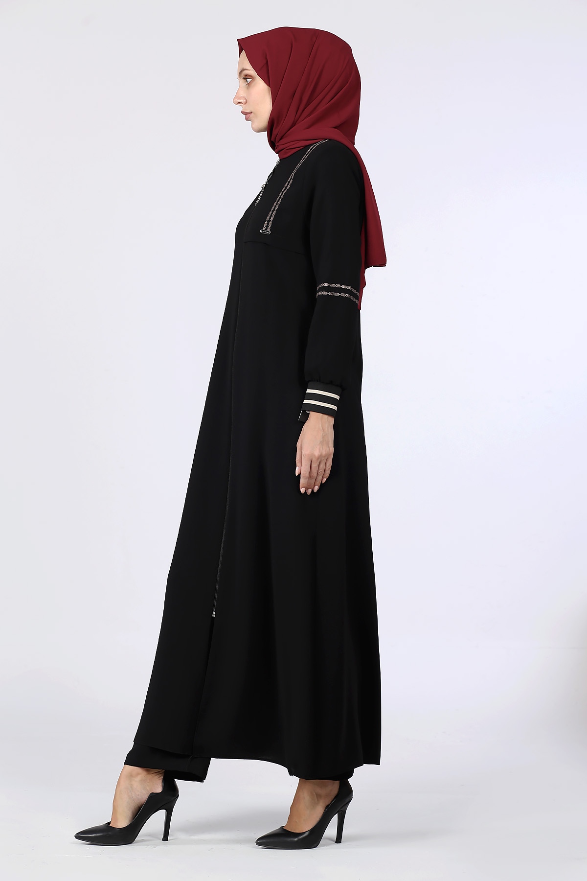 Kolu Çift Çizgi Detaylı İşlemeli Ferace Siyah - 3