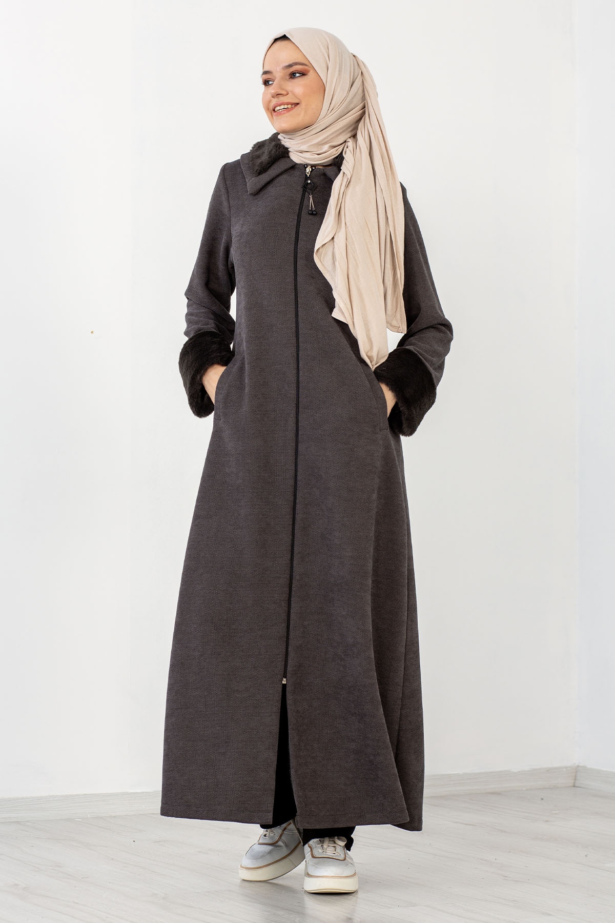 2195 Kürklü Ferace 42-52 - Gri - 1