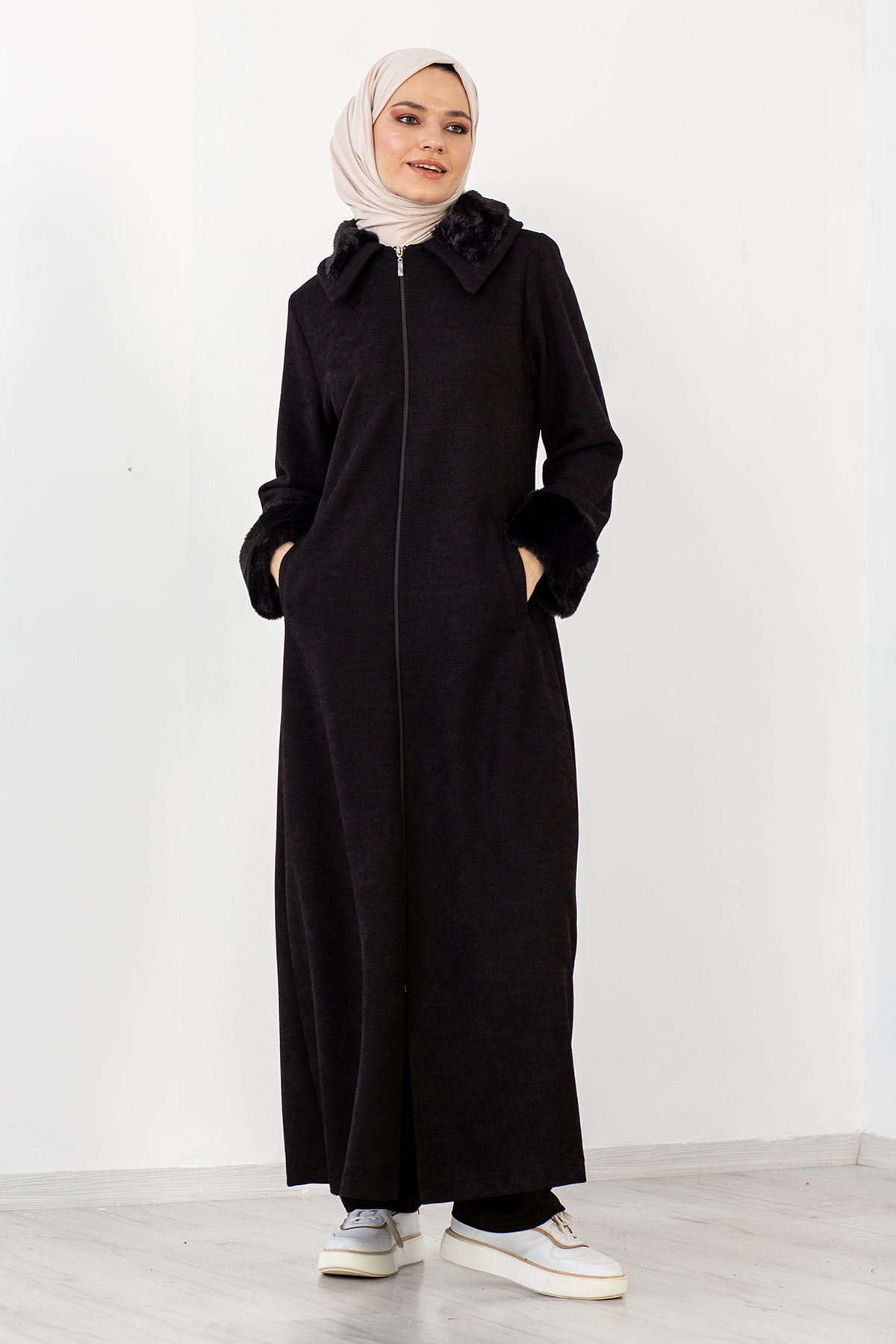 2195 Kürklü Ferace 42-52 - Siyah - 1