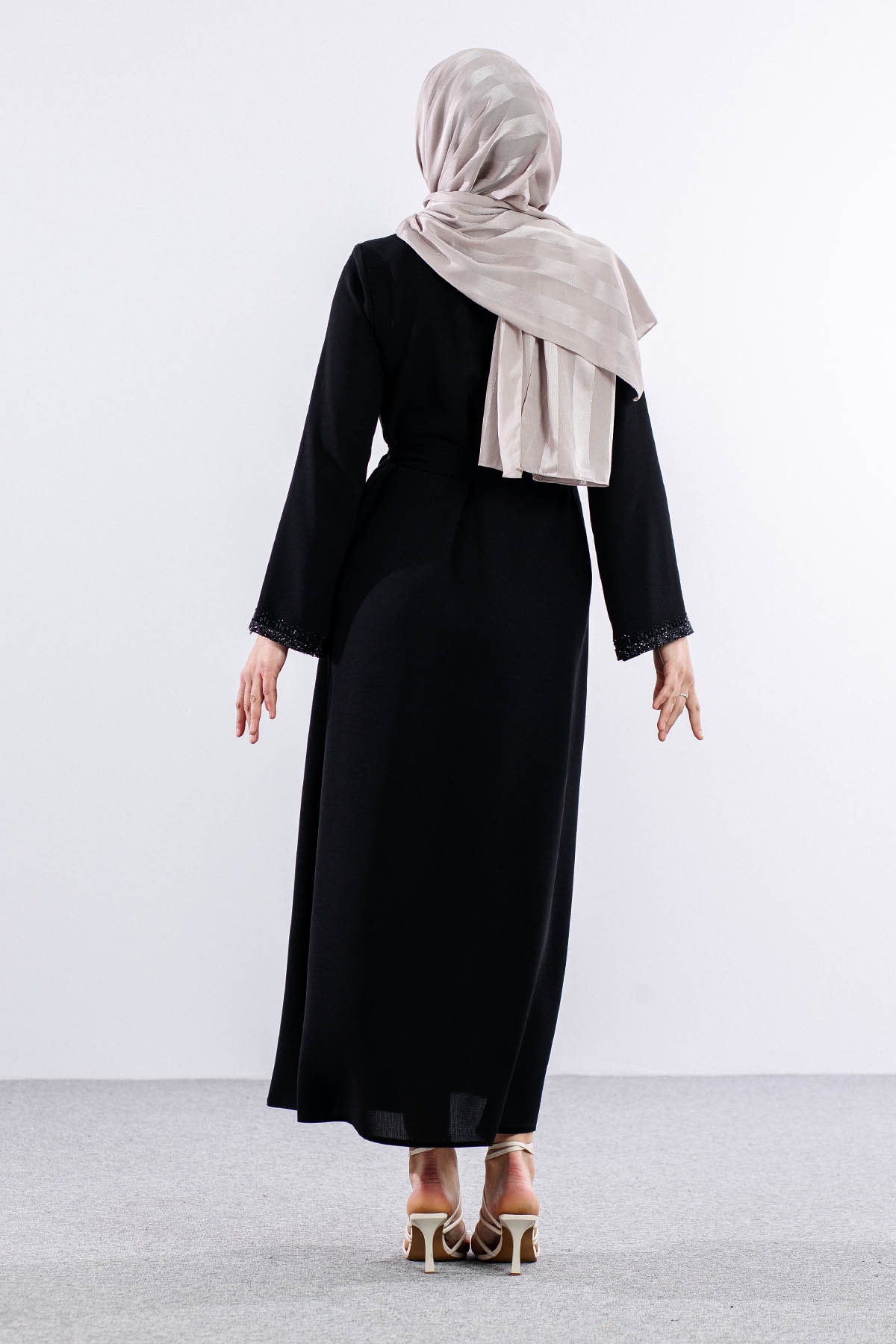 2232 şik Ferace 38-48 - Siyah - - 4