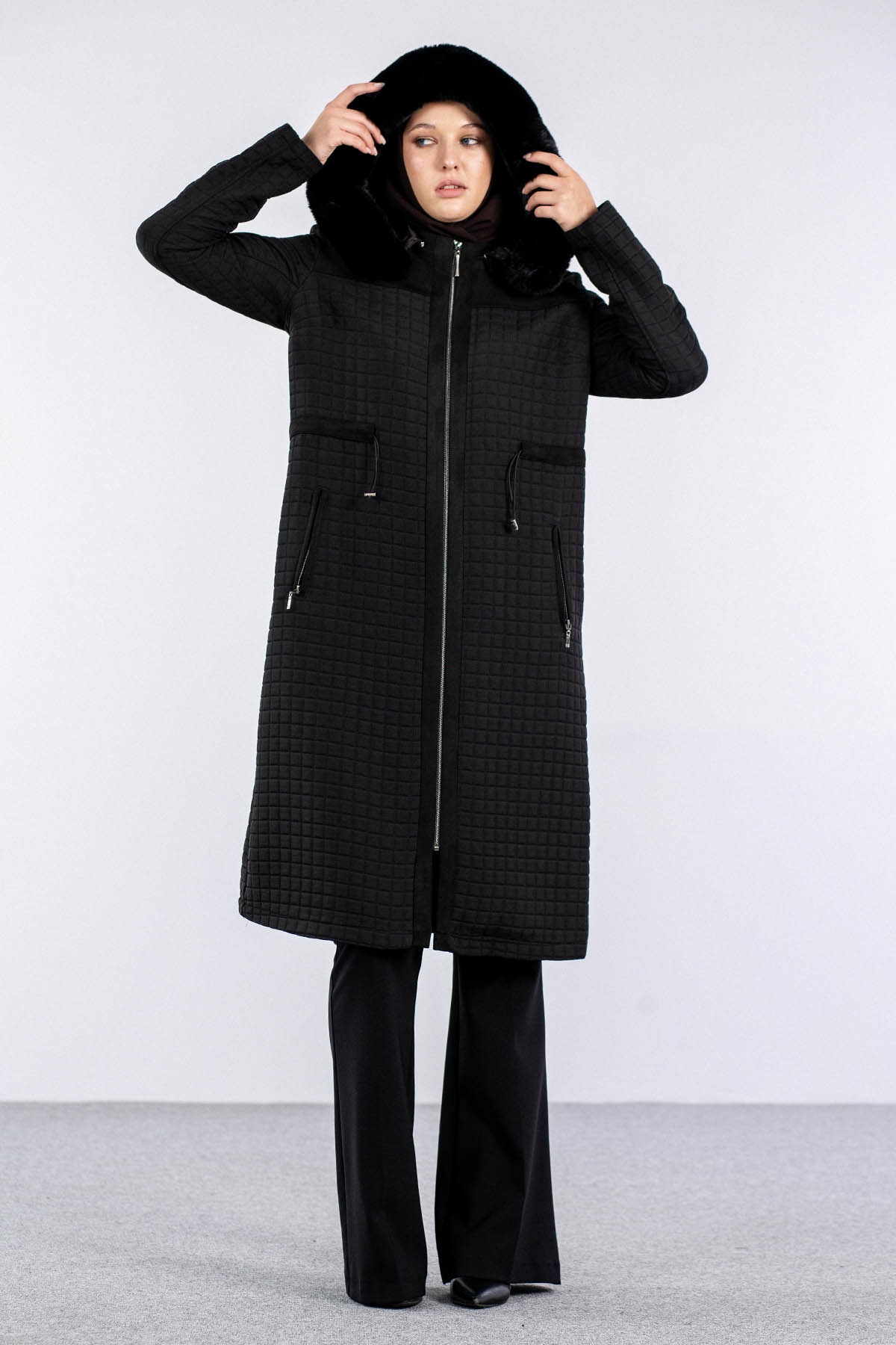 228 Kürklü Kapitone Kap 40-50 - Siyah - 1