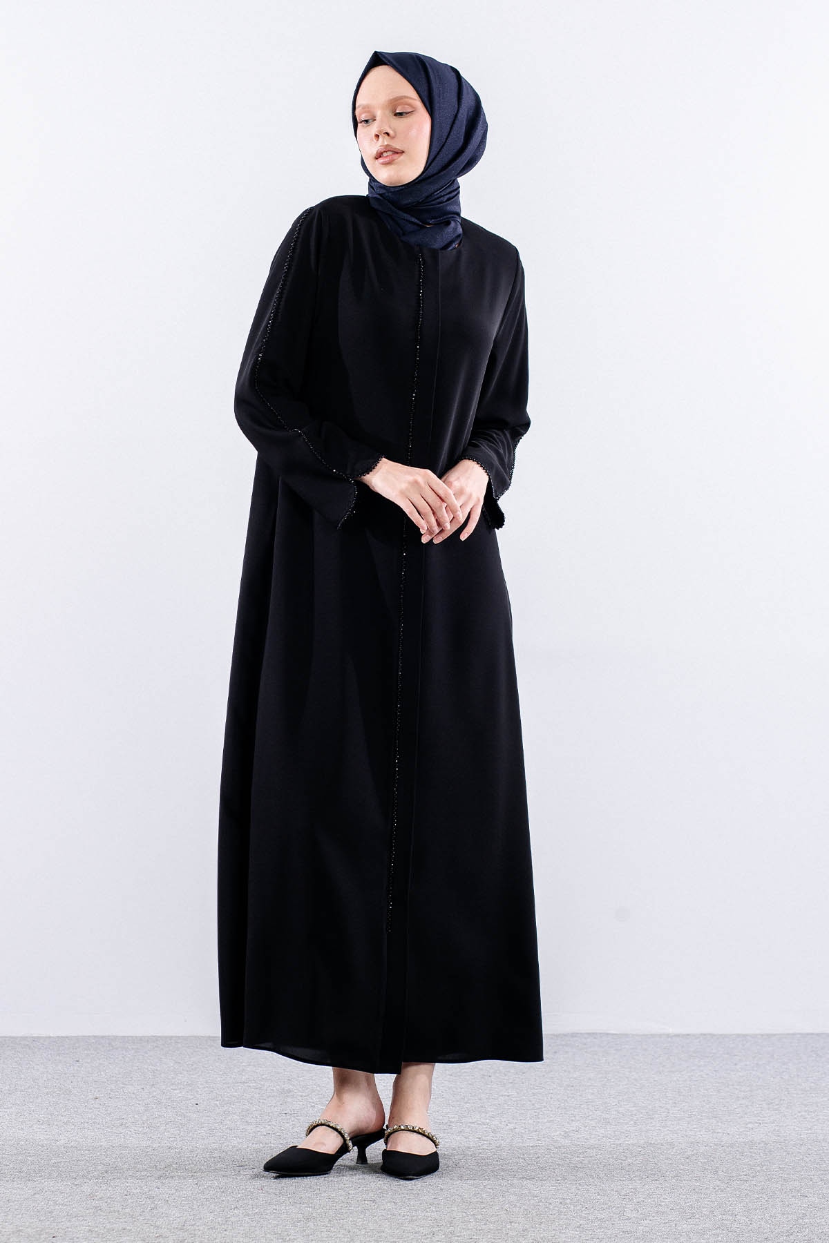 2302 şik Ferace 42-52 Boncuk Biye Detay - Siyah - 2