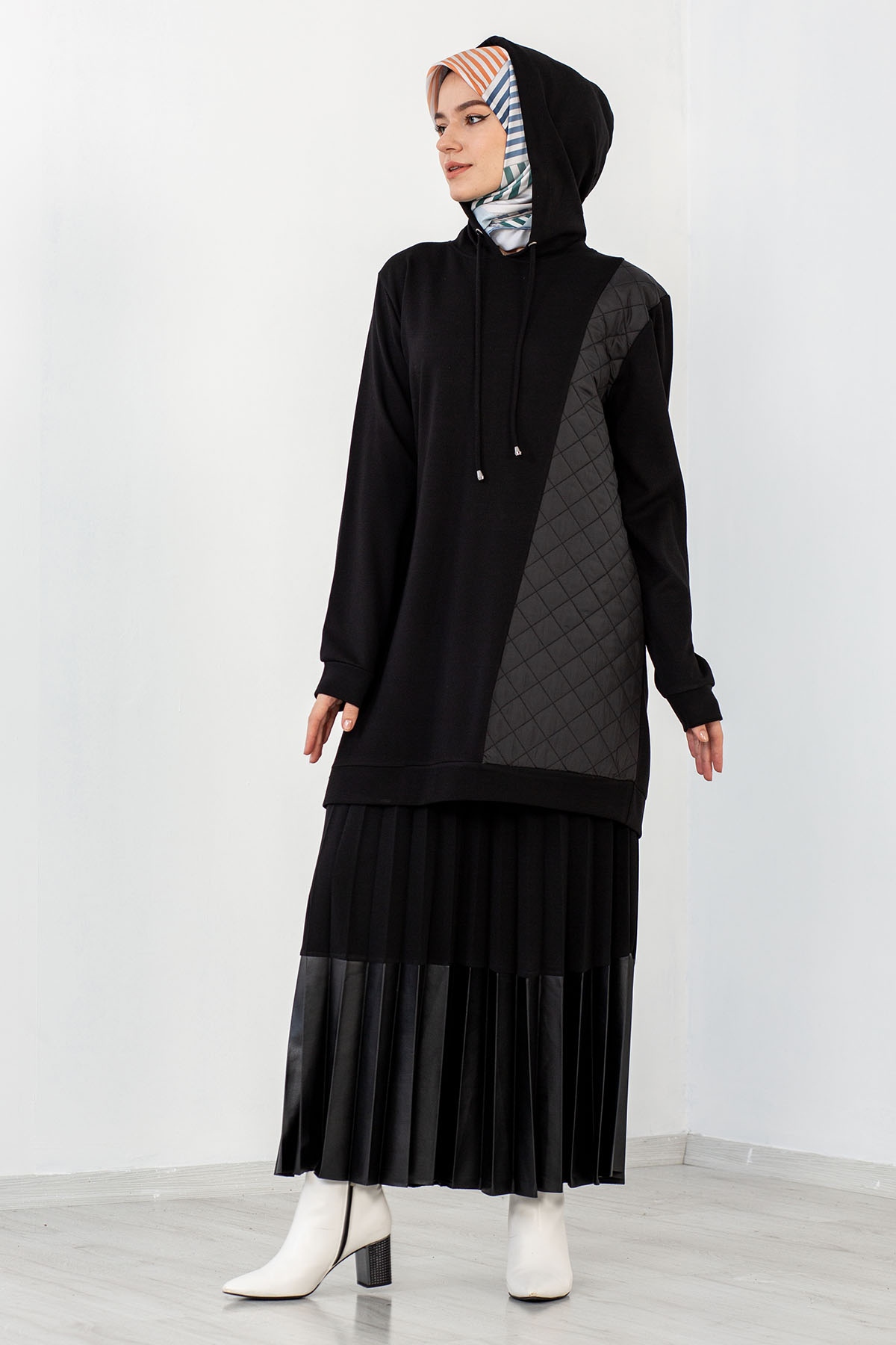 23289 Sweat Tunik 44-46-48 - Siyah - 1