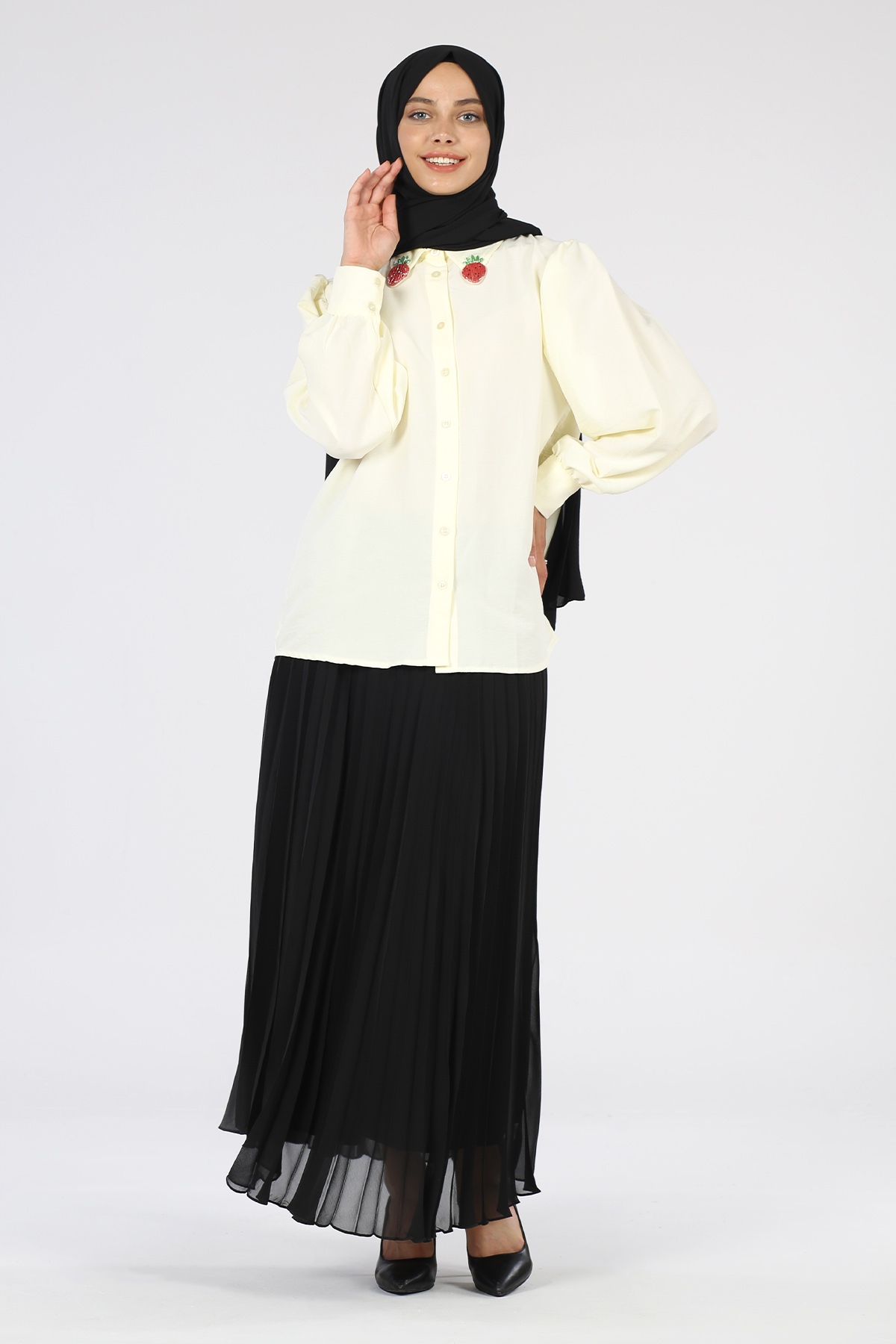 Yakası Çilek Detaylı Tunik Ekru - 1