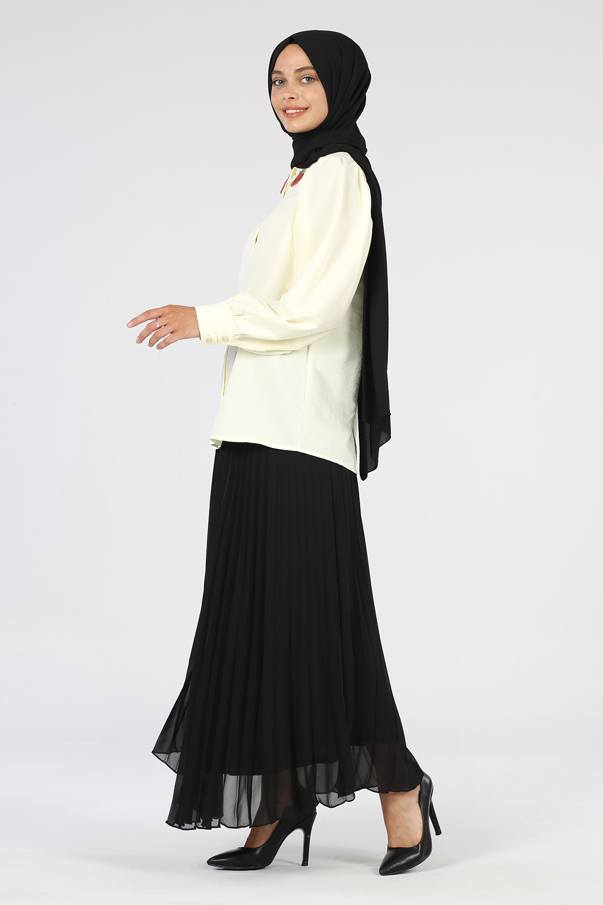 Yakası Çilek Detaylı Tunik Ekru - 3