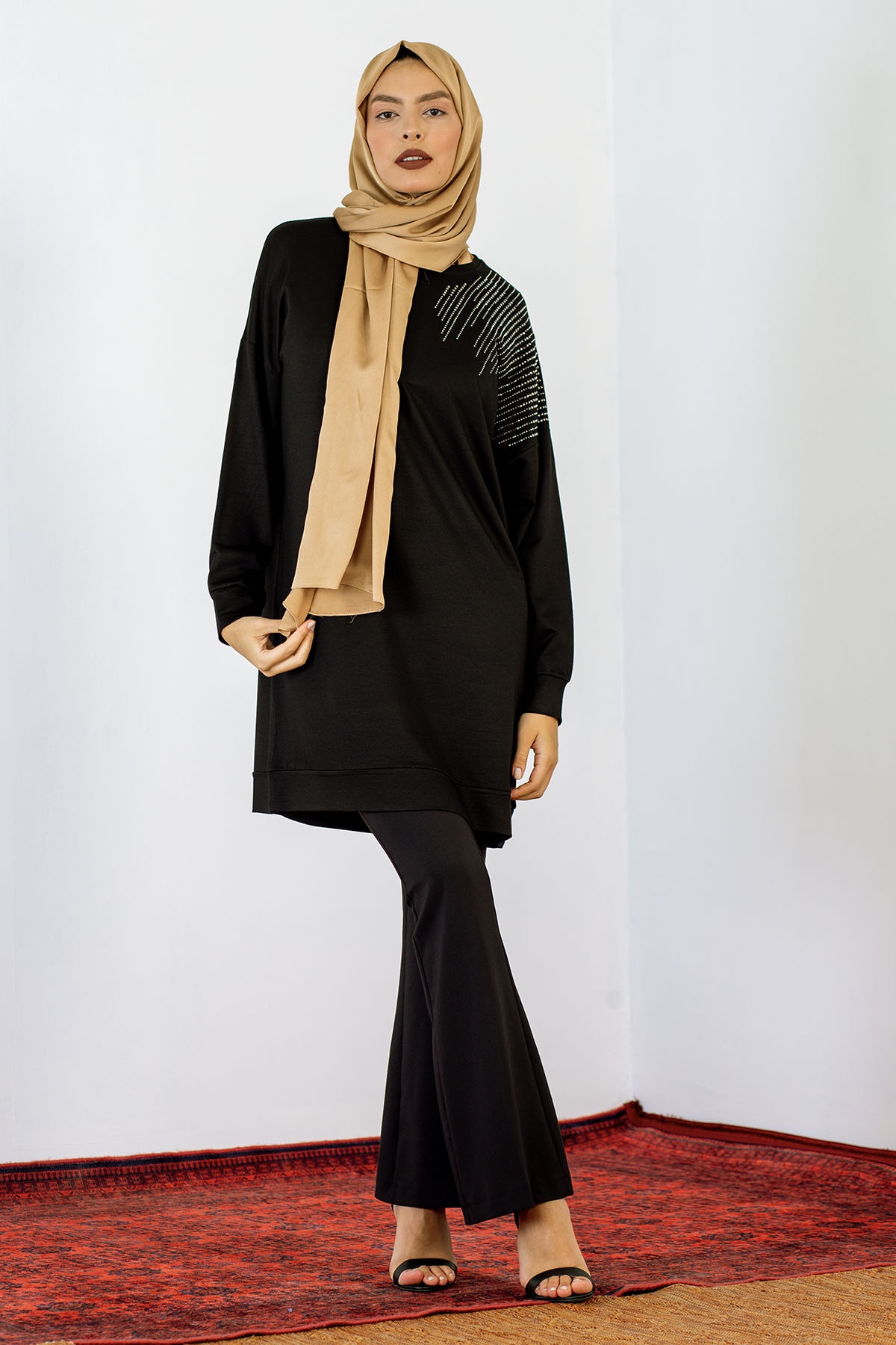 24138 Tunik 44-46 Taşli - Siyah - 1