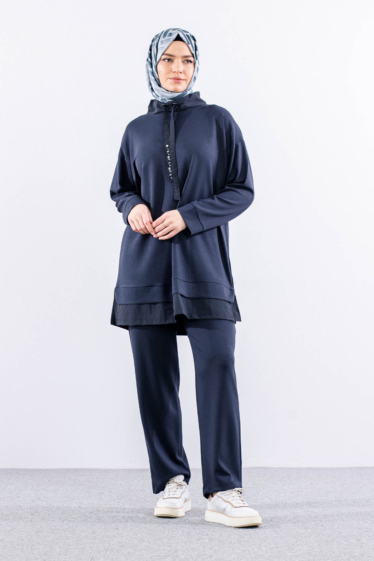 24222 Takim 44-46 - Antrasit - 1