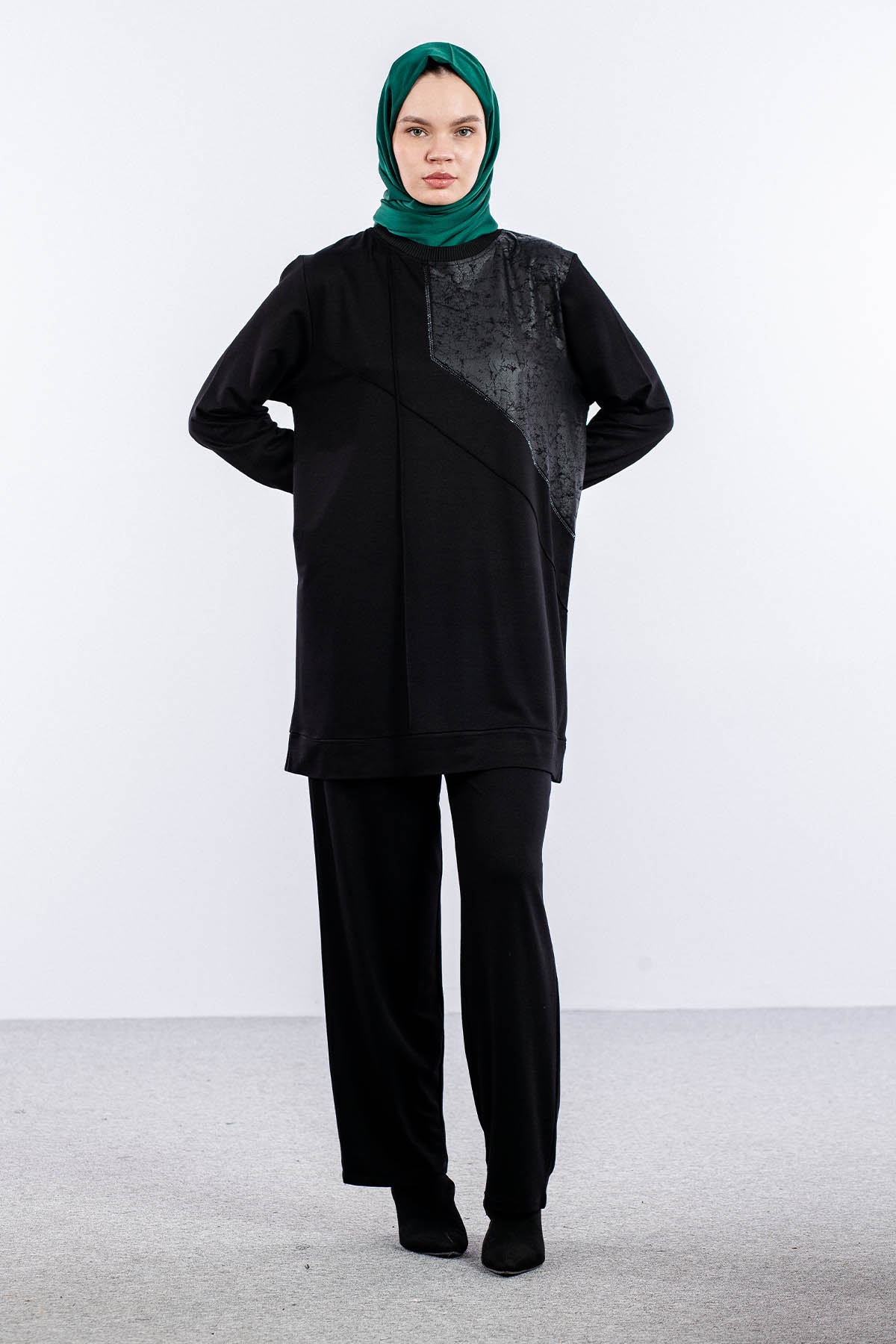 24241 Takim 44-46 - Siyah_k.deri - 1