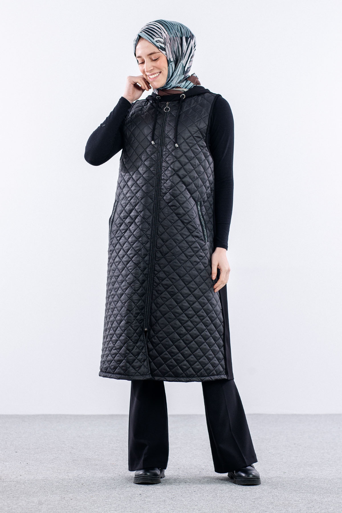 24244 Kapitone Yelek 44-46-48 - Siyah - 2