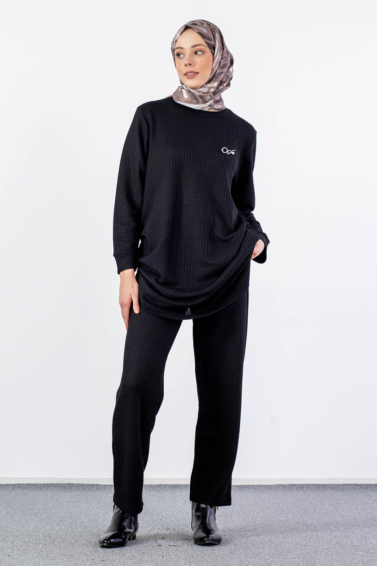 24254 Takim 44-46 - Siyah - 1