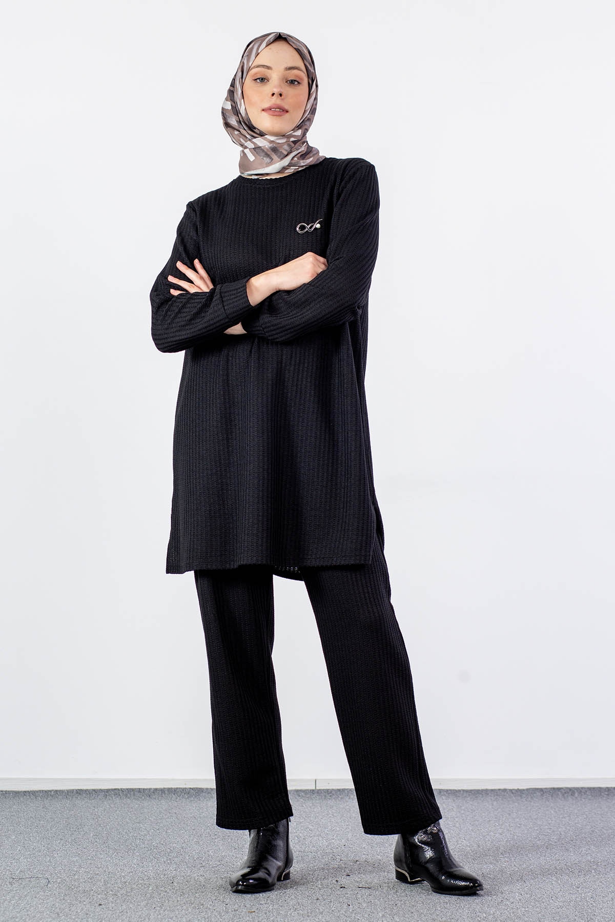 24254 Takim 44-46 - Siyah - 2