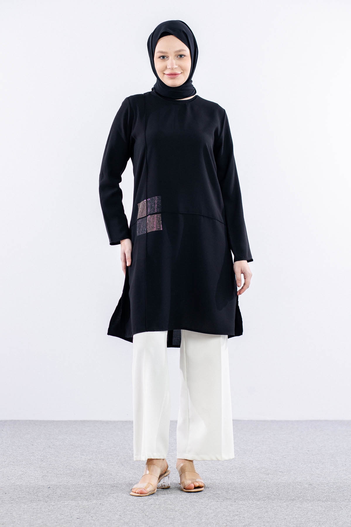 2429 Tunik 42-48 Kare - Siyah - 2