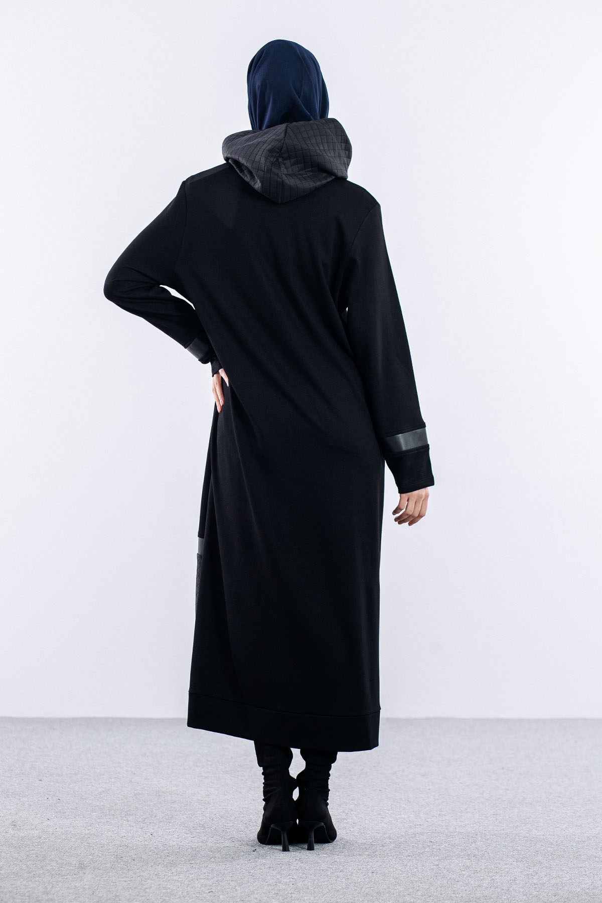 24296 Uzun  Kap 44-46-48 - Siyah - 3