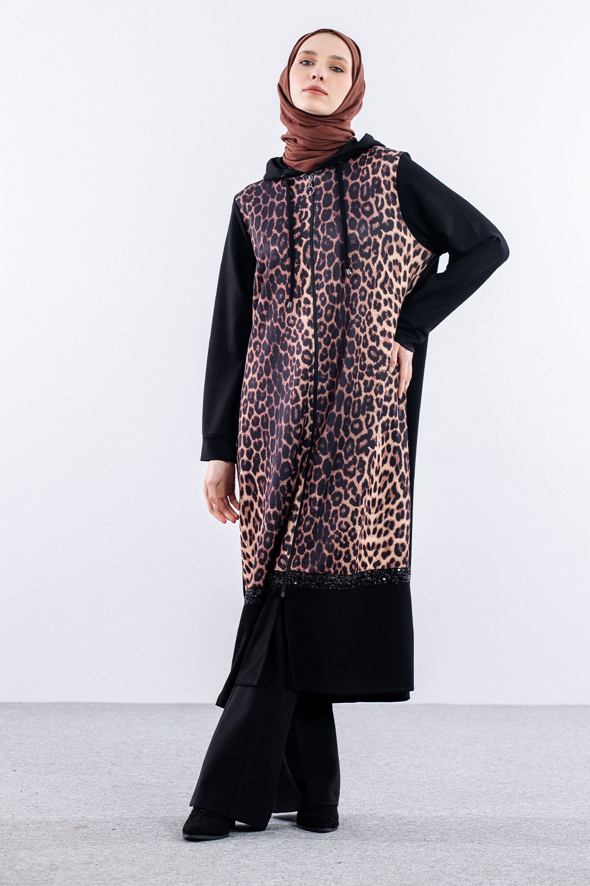 24304 Uzun Kap 44-46-48 Leo - Siyah_leopar - 2