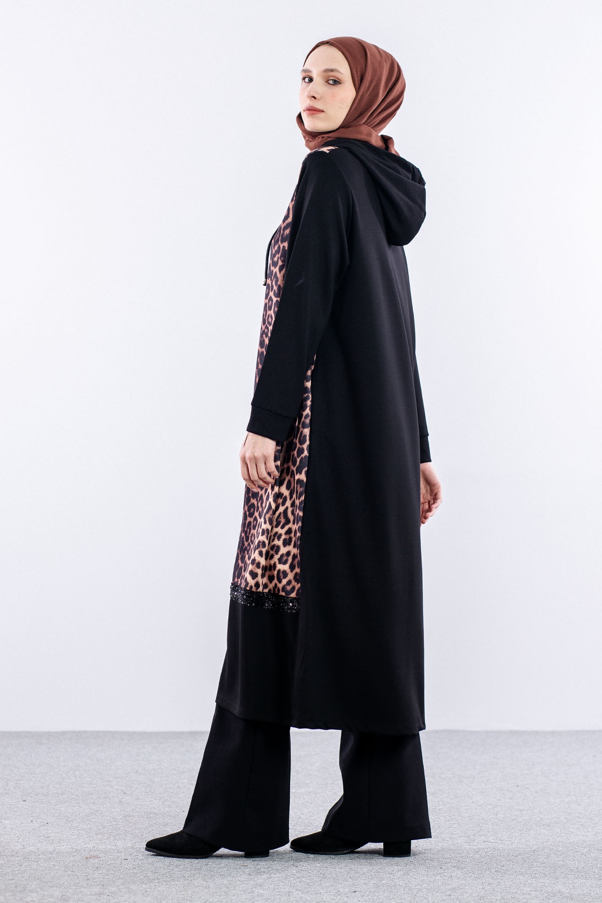 24304 Uzun Kap 44-46-48 Leo - Siyah_leopar - 3