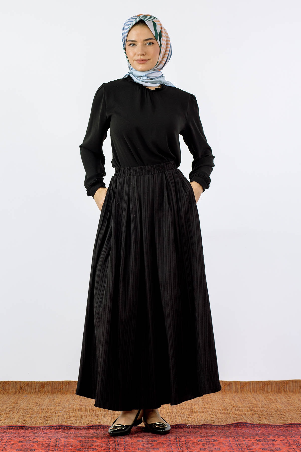 2431092 Plise Etek 38-44 - Siyah - 2