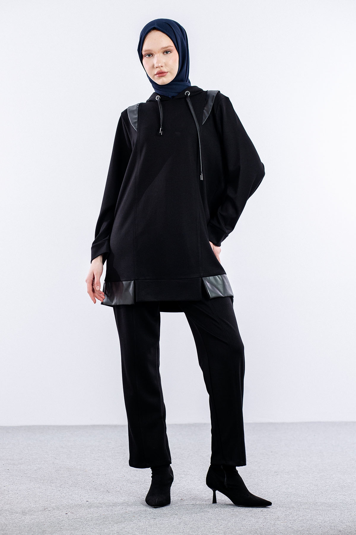 24313 Takim 44-46 - Siyah - 1