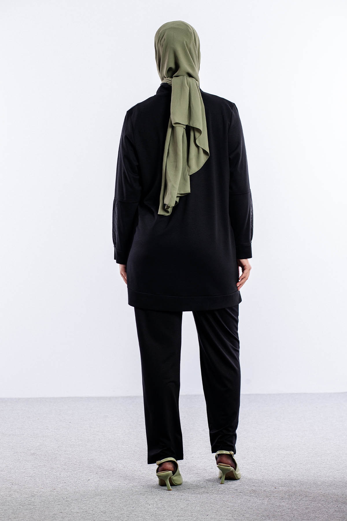 24323 Takim 44-46 Parasut Garni Yildiz - Siyah - 4