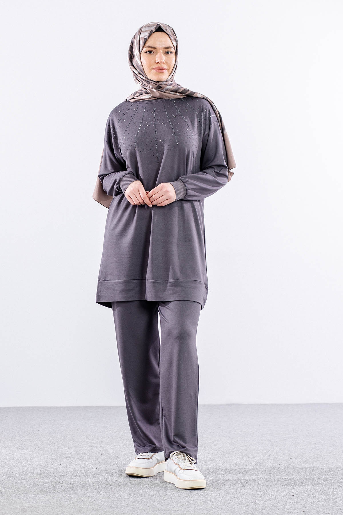 25111 Takim 44-46 - Gri - 1