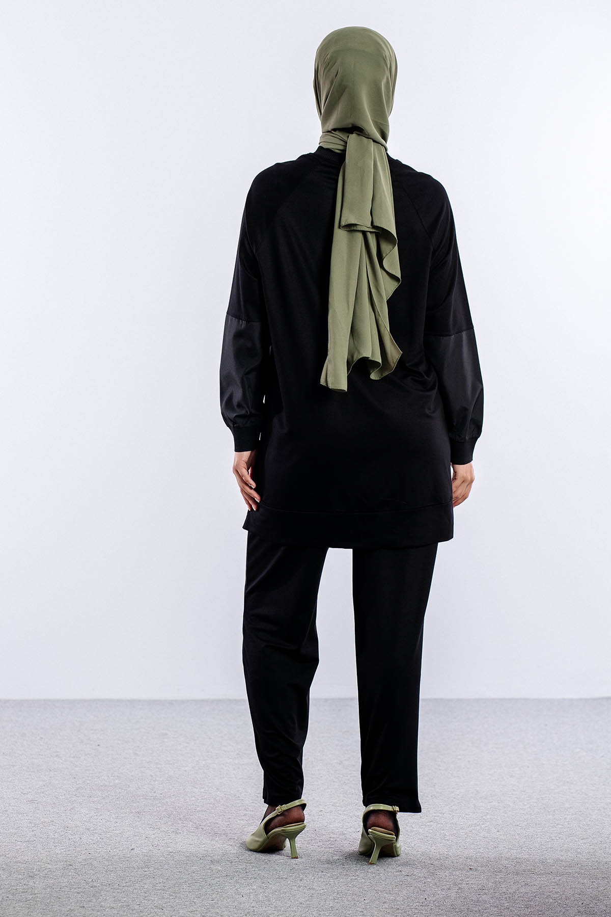 25207 Takim 44-46 Ferm - Siyah - 4