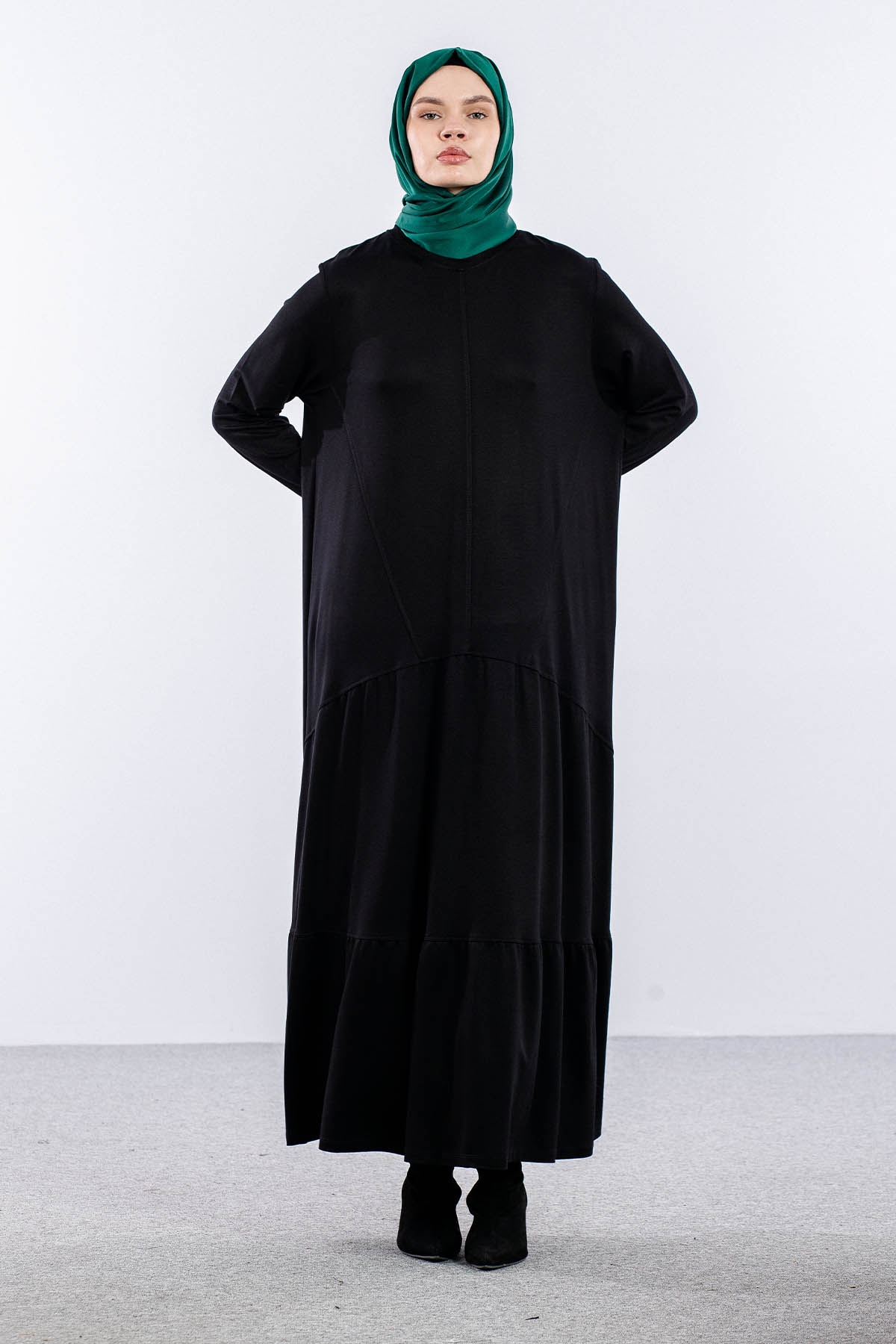 25284 Elbise 44-46-48 Sade - Siyah - 1