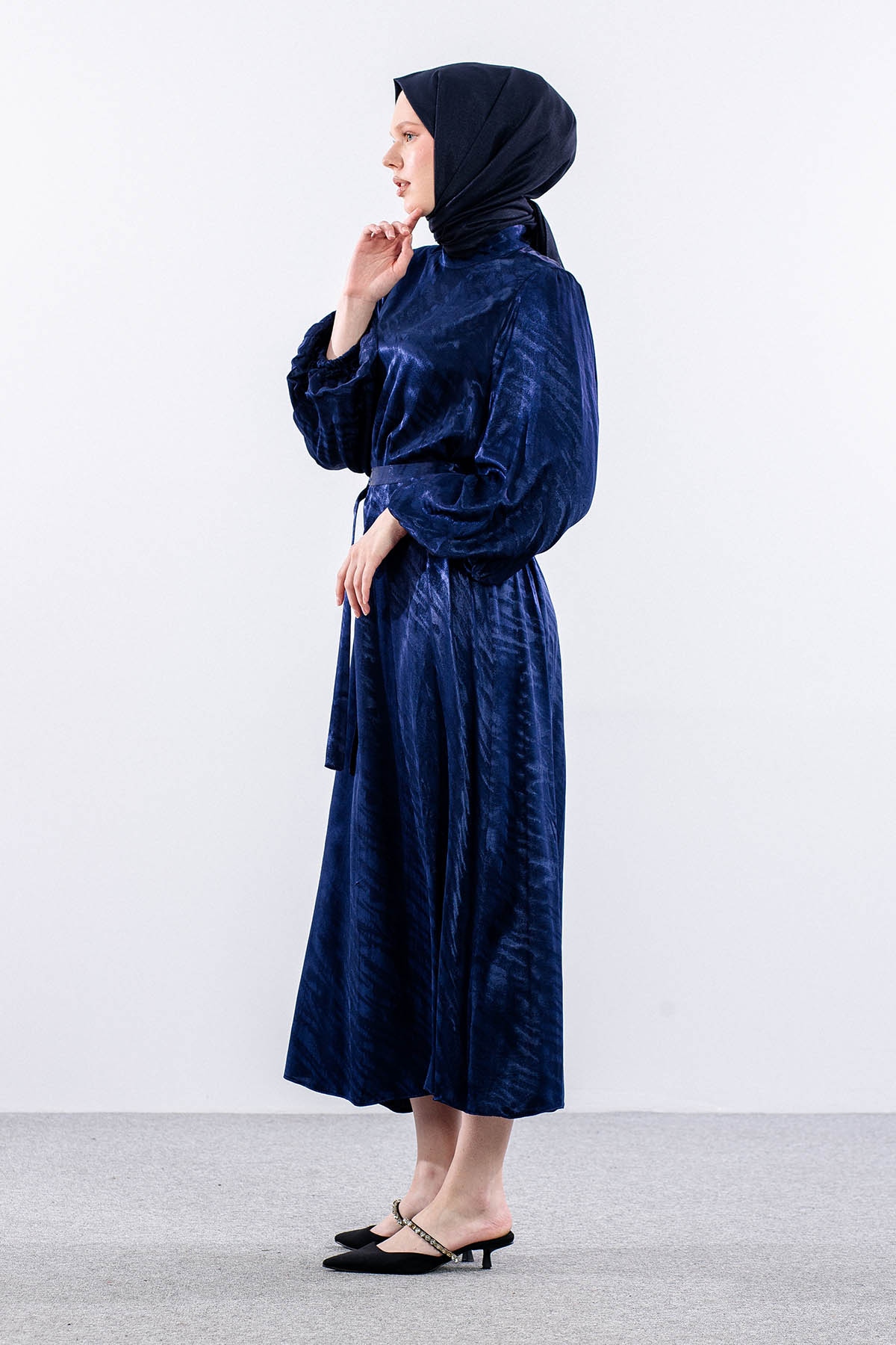 2573 Elbise 36-44 Balon Kol Saten Jakar Detay - Lacivert - 3