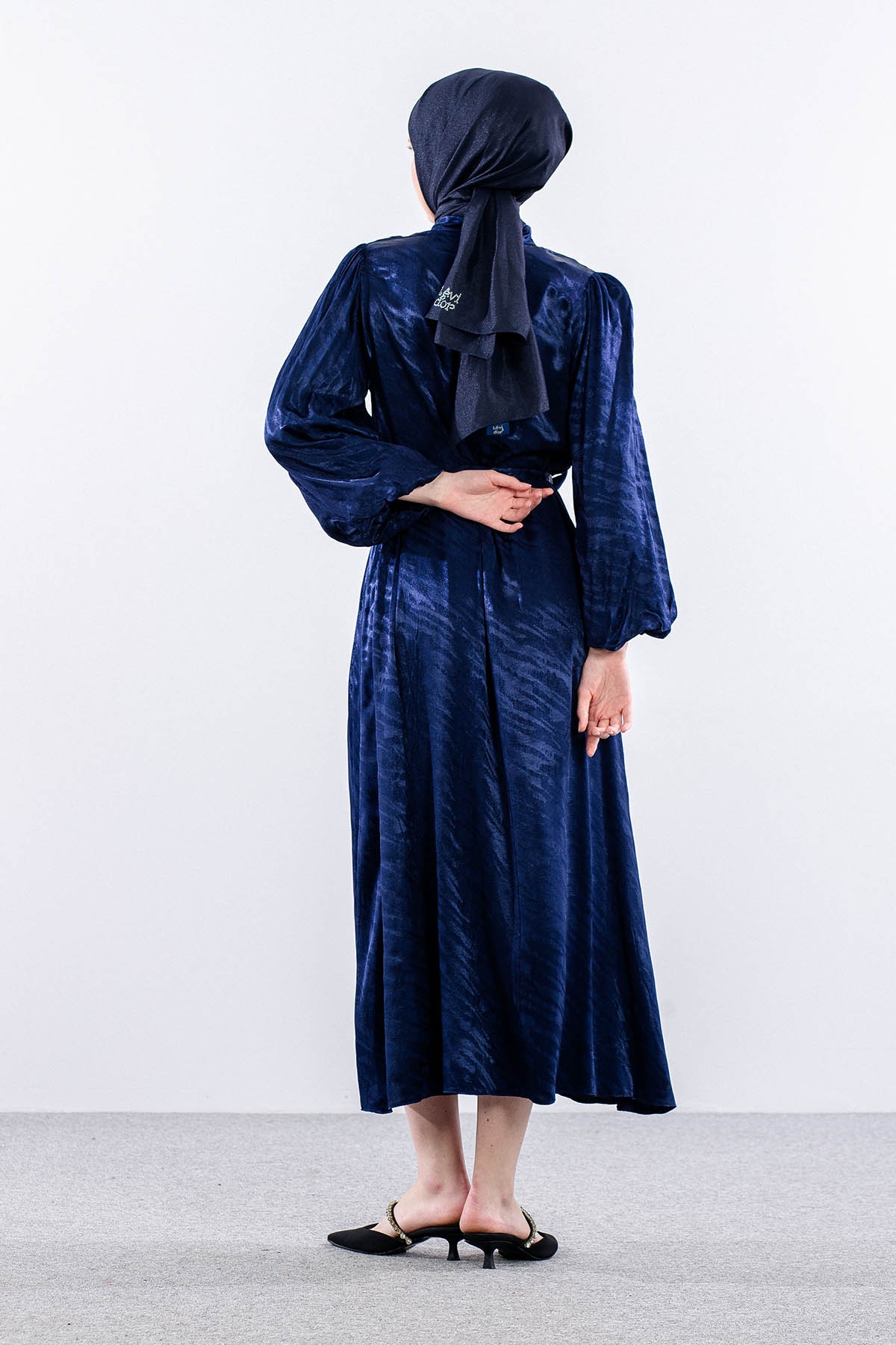 2573 Elbise 36-44 Balon Kol Saten Jakar Detay - Lacivert - 4