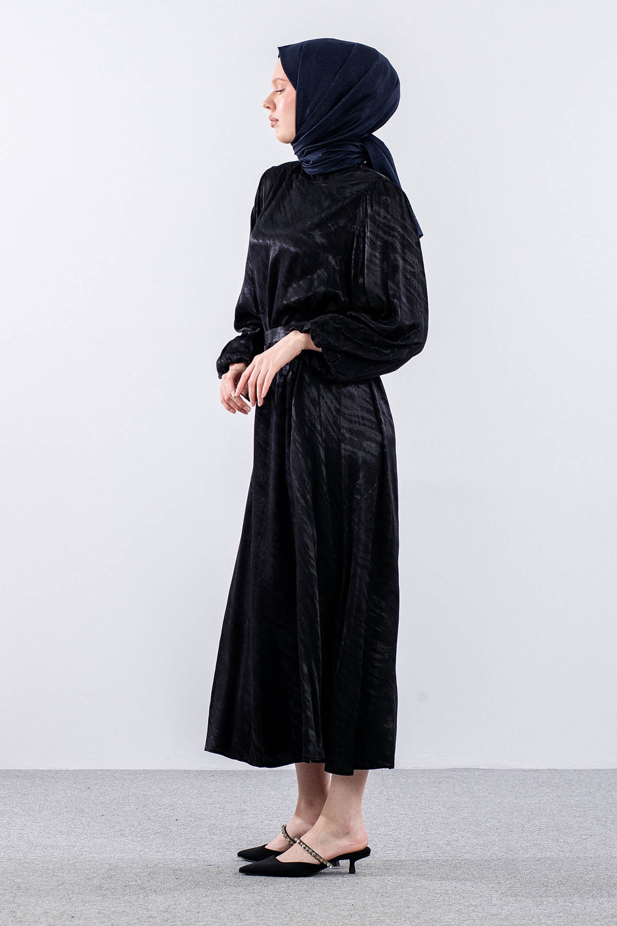 2573 Elbise 36-44 Balon Kol Saten Jakar Detay - Siyah - 3