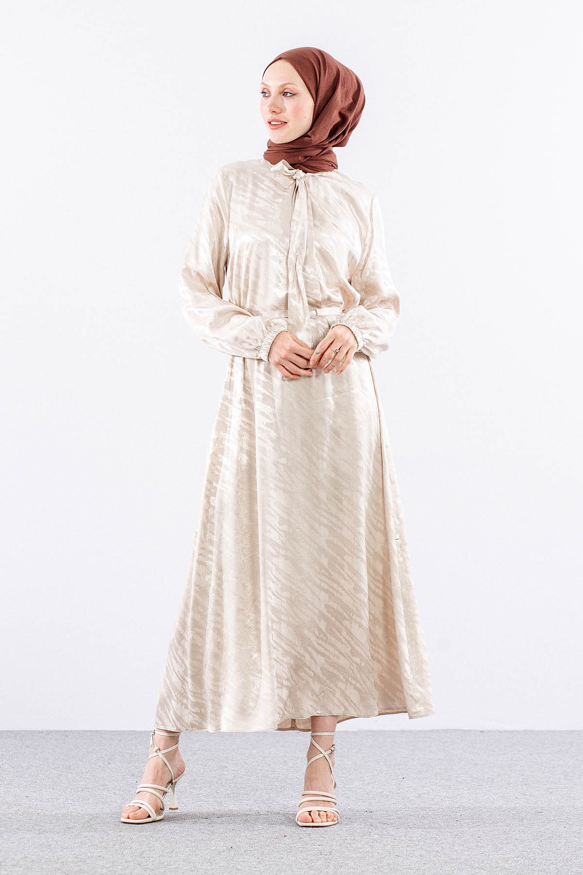 2575 Elbise 40-48 Saten Jakar - Tas - 1