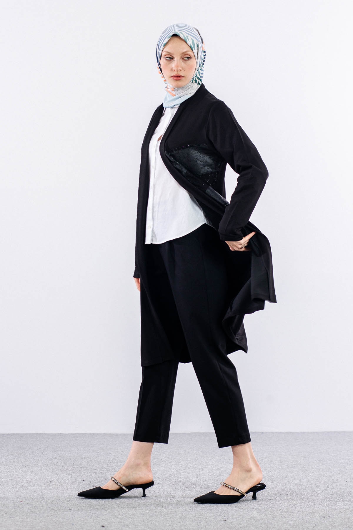 2639 Orta Boy Hirka M-xxl - Siyah - 4