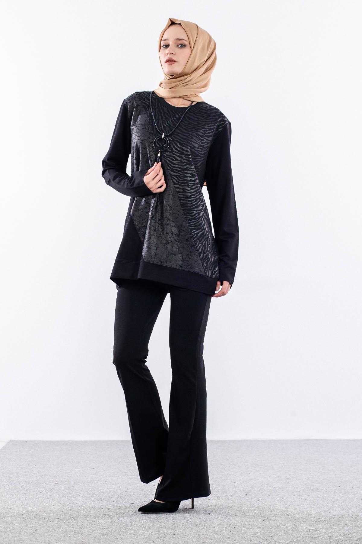 2718 Bluz Tuni̇k 44-50 - Siyah - 2