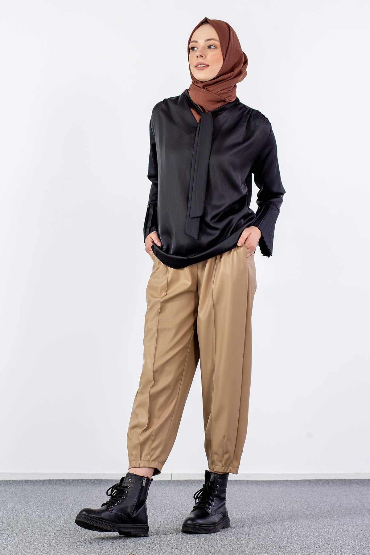 2987-00 Saten Bluz 38-42 - Siyah - 2